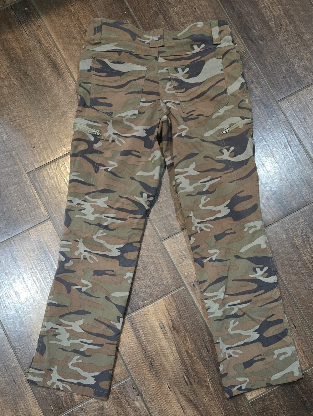 Mens Wrangler Outdoor Camo Pants - Picture 2 of 3
